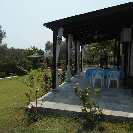 Holiday home Heliactida House