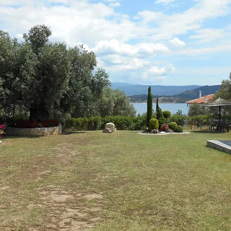 بيت للعطل Heliactida House *