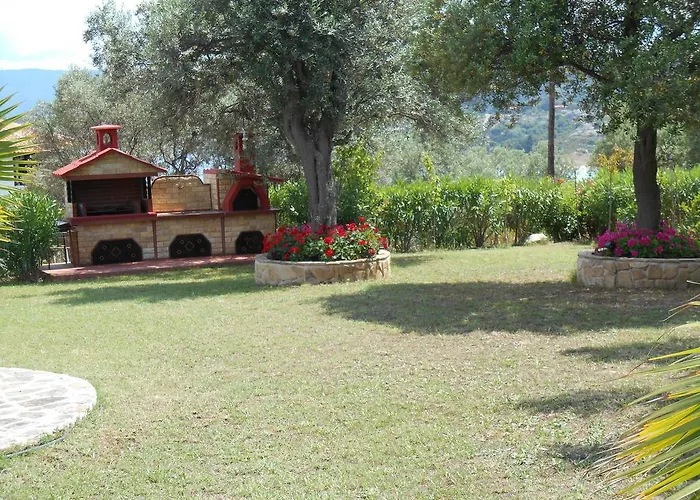 Heliactida House